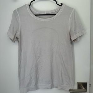 Lululemon swiftly tech short sleeve